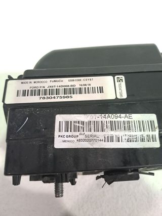 CAJA FUSIBLES FORD FOCUS (2)