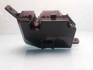 CAJA RELES / FUSIBLES HYUNDAI TUCSON (JM) (2)