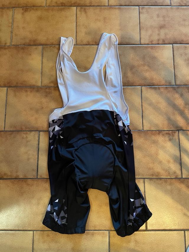 Completo ciclismo geometrico