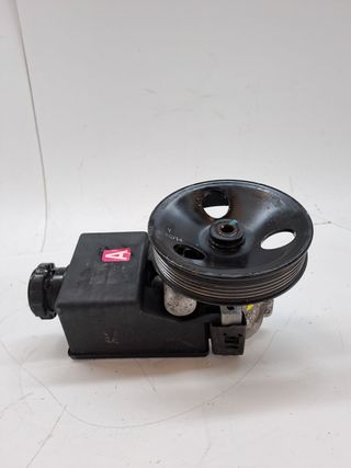 BOMBA DIRECCION SSANGYONG RODIUS (2)