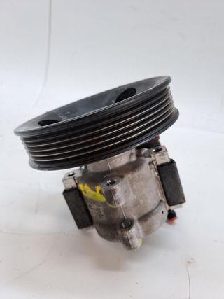 BOMBA DIRECCION SSANGYONG RODIUS (2)
