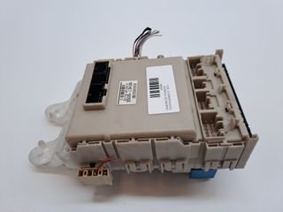 CAJA RELES / FUSIBLES TOYOTA VERSO-S