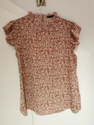 Camiseta Shein premamá floral