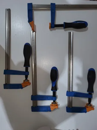 4 Sargentos Carpintería Dexter