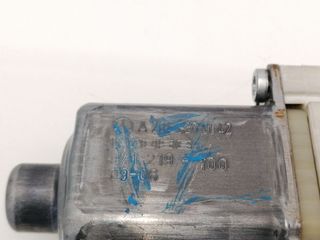 MOTOR ELEVALUNAS DELANTERO IZQUIERDO MERCEDES-BENZ CLASE C ( (6)