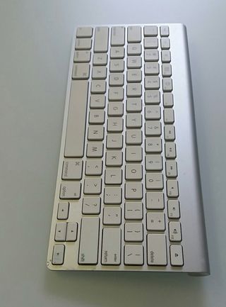Teclado Apple Magic Keyboard inalámbrico USA      