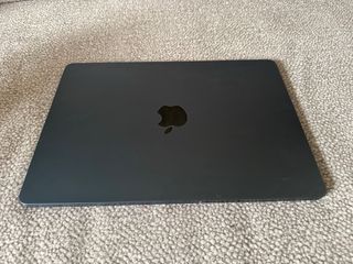MacBook Air 13 M3 2024 - No Enciende