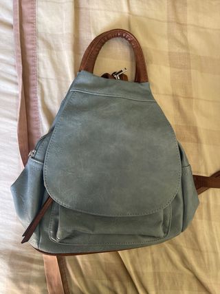 Mochila azul y marrón
