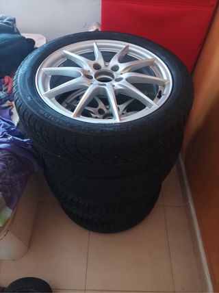 Llantas Mercedes