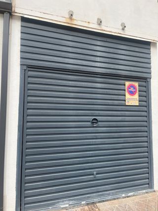 Puerta de garaje basculante de chapa 2,50x2,20