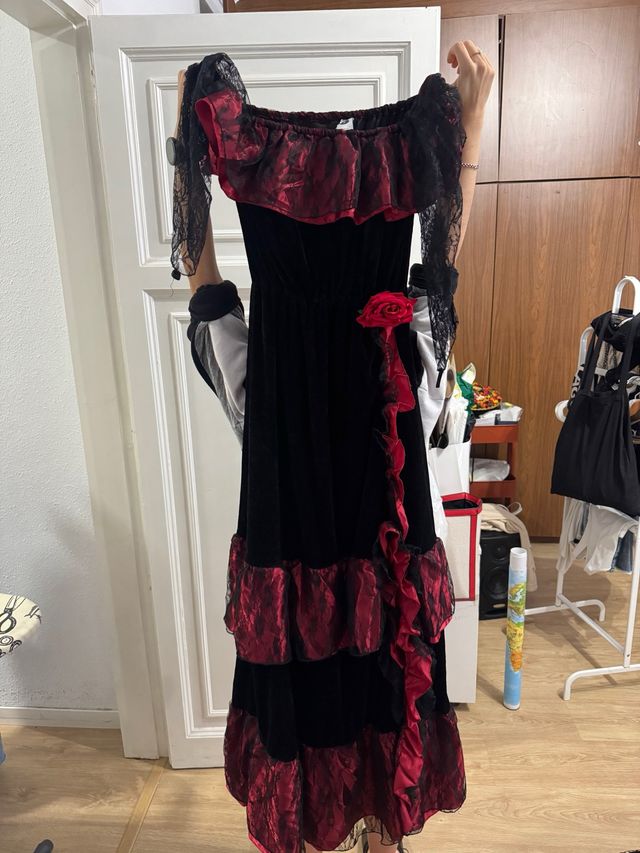 Disfraz Halloween Negro y Rojo