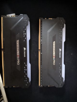 Memoria RAM corsair vengeance RGB pro 