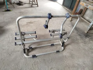 Portabicicletas Thule para caravana (3 bicis)