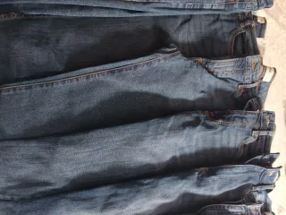 9 Vaqueros Talla 32