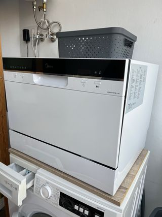 Lavavajillas Midea 6 servicios casi nuevo