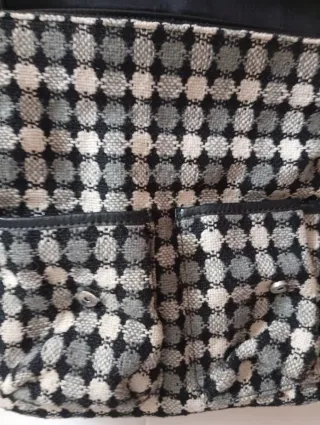 Bolso de hombro retro gris y negro