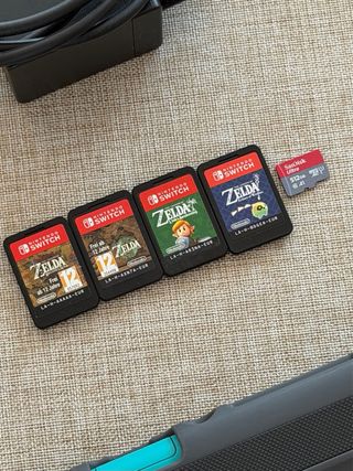 Nintendo Switch Lite + 4 giochi Zelda