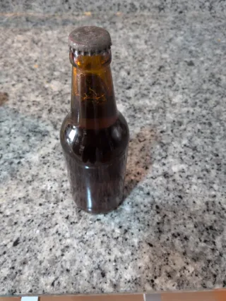 SIN ABRIR Botella Cerveza Águila Dorada Antigua 