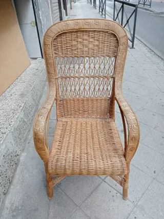 Sillón de mimbre