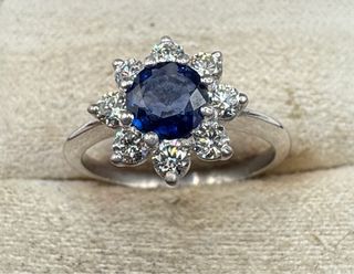 Anillo Oro 18kt Zafiro y Diamantes
