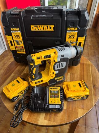Dewalt DCH273XR Martillo Percutor 18V 2.1J