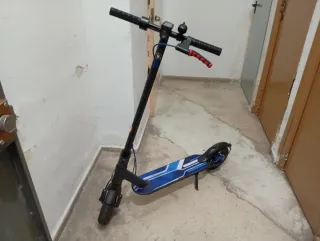 Patinete Xiaomi con cargador original