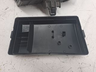 CAJA RELES / FUSIBLES VOLKSWAGEN GOLF VII LIM.