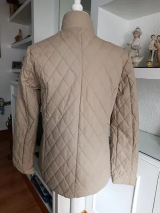 Chaqueta fina reversible beige/marrón