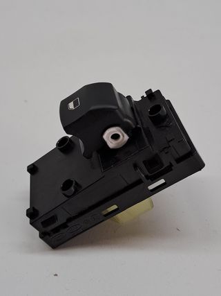 MANDO ELEVALUNAS TRASERO DERECHO KIA CEED (4)
