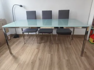 Mesa Comedor Cristal y Metal Ikea