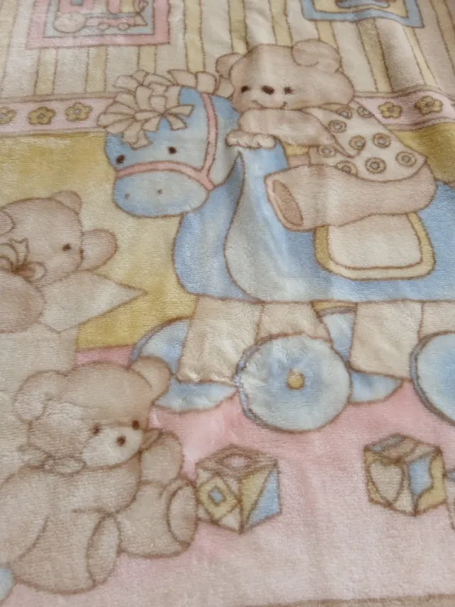 Manta infantil ositos y caballito