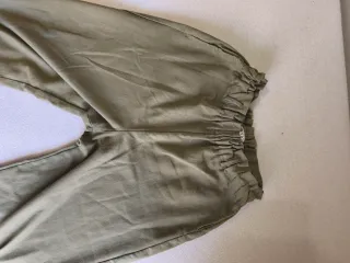 Pantalón fluido verde con cintura elástica Dodo