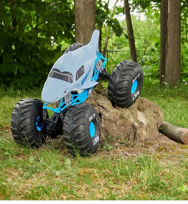 Coche Teledirigido Tiburón Megalodon Gigante