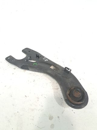 BRAZO SUSPENSION SUPERIOR TRASERO DERECHO KIA CEED