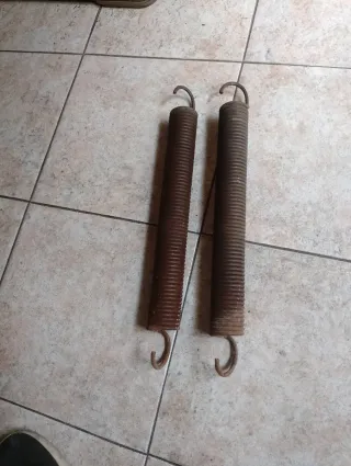 Muelles Puerta Garaje
LARGO: 45 CM
