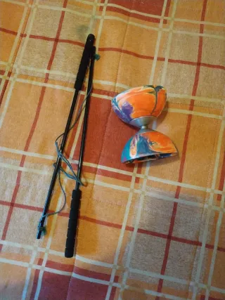 Diábolo y palos