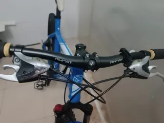Conjunto Bicicletas MTB y Rodillo