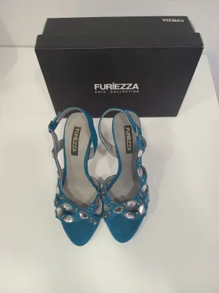 Zapatos de fiesta Furiezza T36 pedrería turquesa
