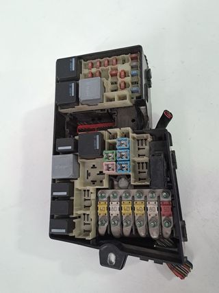 CAJA RELES / FUSIBLES FORD KUGA (CBS) (5)