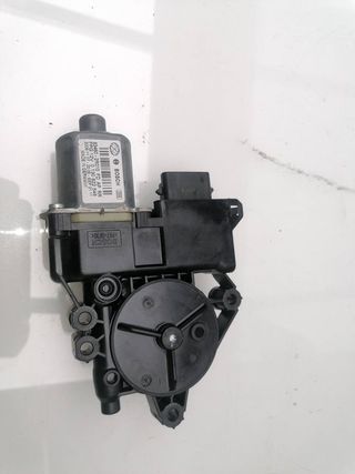 MOTOR ELEVALUNAS TRASERO DERECHO HYUNDAI I30 (2)