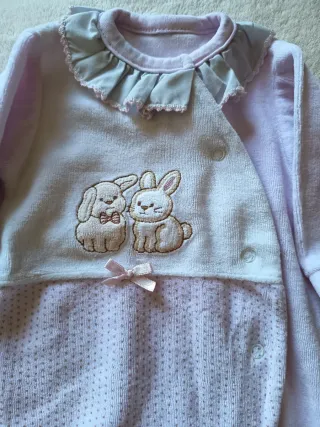 Body recém nascido com coelhinhos