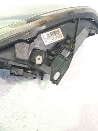 FARO IZQUIERDO RENAULT SCENIC III (3)