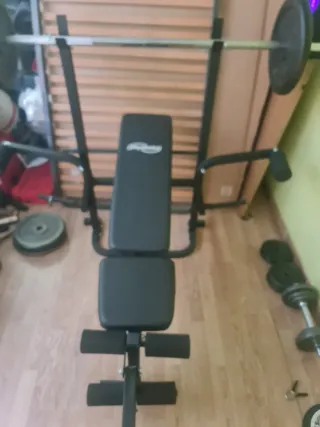 Banco de pesas para gimnasio en casa