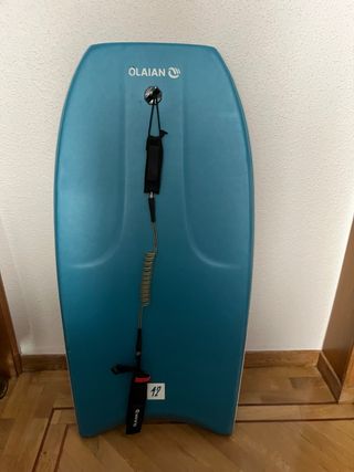 Tabla Bodyboard OLAIAN Azul 42’ con Leash