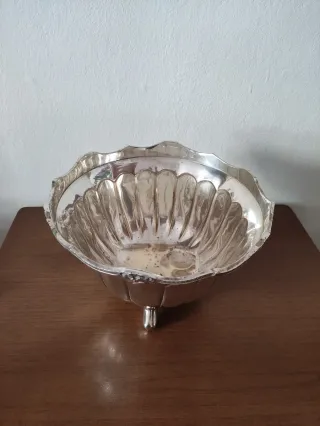 Ciotola argentata a 3 piedi anni '40