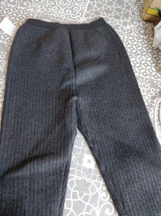 Leggings grises de canalé