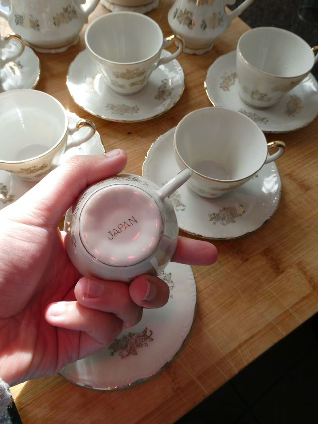 Juego de café porcelana blanco y oro