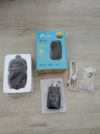 TP-Link M7010 4G LTE Mobile Wi-Fi