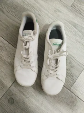 Zapatillas Adidas Blancas y Verdes