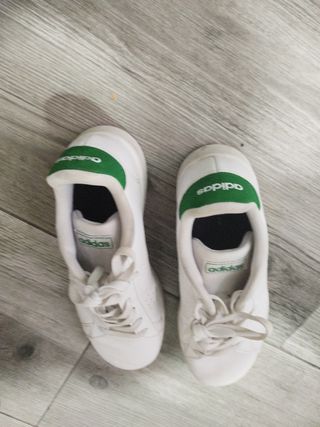 Zapatillas Adidas Blancas y Verdes